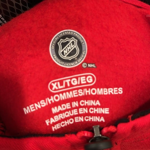 Blackhawks Half Zip Hoodie | New with tags - Picture 4 of 4